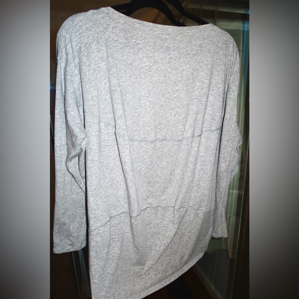 Lululemon Women’s Back in Action Long Sleeve Shirt